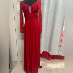Elegant Red Lace Evening Gown